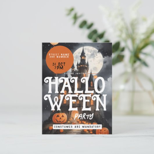 Spooky Castle Clouds Halloween Party uitnodiging (Staand voorkant)