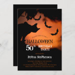 Spooky Cat | Bats Halloween 50th Birthday Party Kaart<br><div class="desc">Spooky cat silhouette op een oranje nachtelijke hemel onder een boom onder de opwarmende vleermuizen,  griezelig Halloween op uitnodiging van de 50ste Birthday Party. Foto met dank aan Saso Tusar via Unsplash.</div>