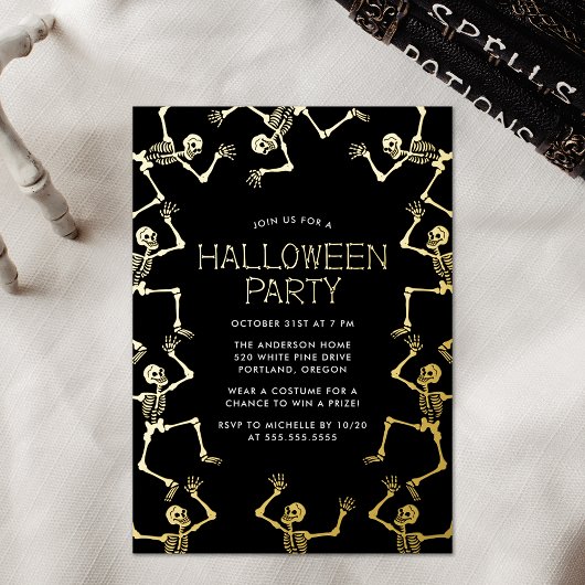 Spooky Dancing Skeletons Halloween Party Folie Uitnodiging