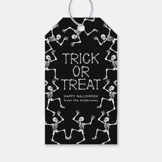 Spooky Dancing Skeletons Trick or treat Halloween Cadeaulabel (Voorkant)