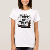 Spooky decor en leuke Halloween traktaties! T-shirt (Voorkant)