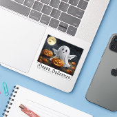 Spooky Delight: spookachtig Halloween-plezier Sticker (Laptop met iPhone)
