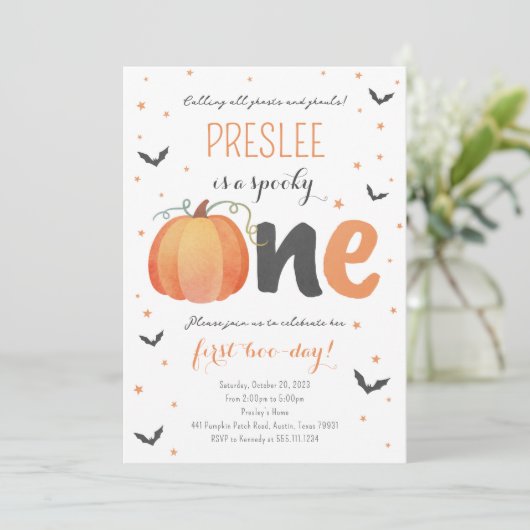 Spooky een eerste verjaardag Halloween uitnodiging (Staand voorkant)