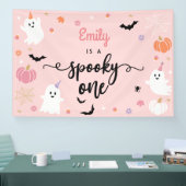 Spooky Een Halloween Leuke Ghost 1e Verjaardag Spandoek (Beurs)
