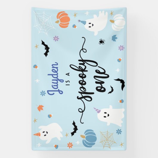 Spooky Een Leuke Ghost Halloween 1e Verjaardag Spandoek (Verticaal)