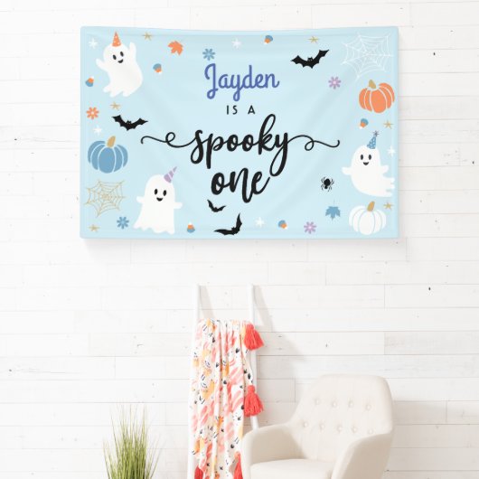Spooky Een Leuke Ghost Halloween 1e Verjaardag Spandoek (Insitu)