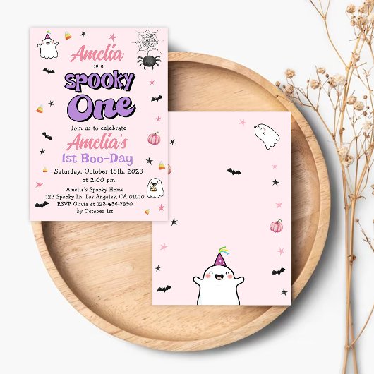 Spooky Een Meisje Halloween 1e Verjaardag Schattig Kaart