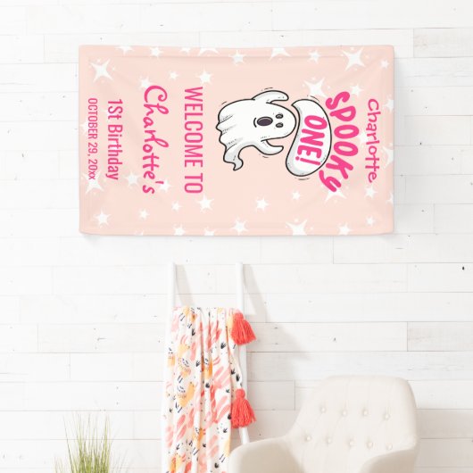Spooky Een Schattig Roze Halloween Ghost 1e Verjaa Spandoek (Insitu)