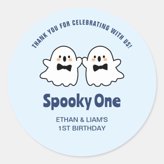 Spooky Een Schattigee Tweeling Halloween 1e Verjaa Ronde Sticker (Voorkant)