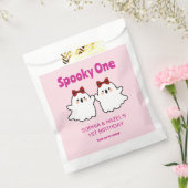 Spooky Een Schattigee Tweeling Meisjes Halloween 1 Bedankzakje (Gezegeld)