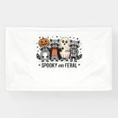 Spooky en Feral Funny Halloween Wasbeer Spandoek (Horizontaal)