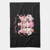 Spooky en lieve Schattigee heksenkat Oversized T-s Theedoek (Verticaal)