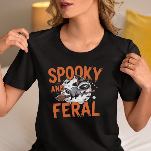 Spooky en wilde wasbeer Halloween T-shirt