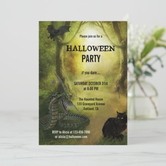 Spooky Fantasy Forest Halloween Party Uitnodiging (Staand voorkant)