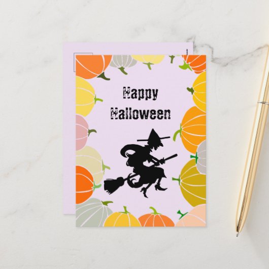 Spooky Flying Witch's Oranje pompoenen Feestdagenkaart (Voorkant / Achterkant in situ)