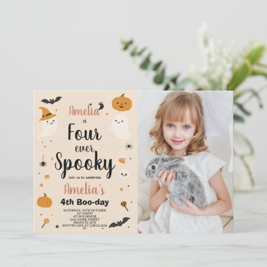 Spooky Four Ooit Kinder Halloween Verjaardag Uitno Kaart (Staand voorkant)