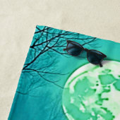 Spooky Full Moon Night Design Strandlaken (In situ)