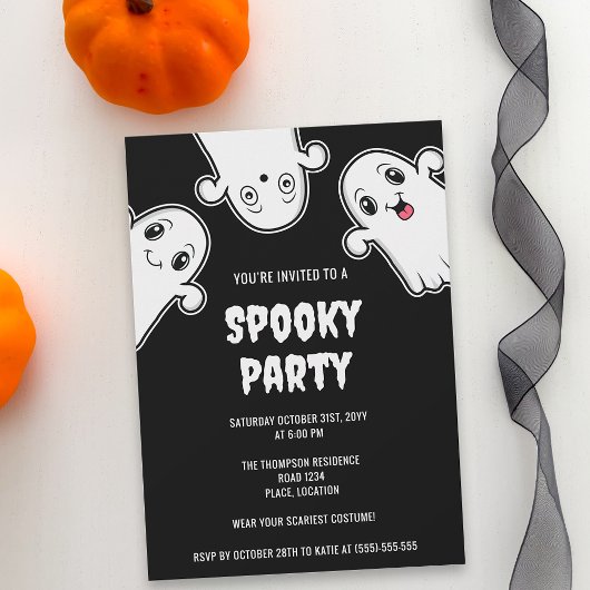 Spooky Ghosts Halloween Party Zwart en Wit Kaart
