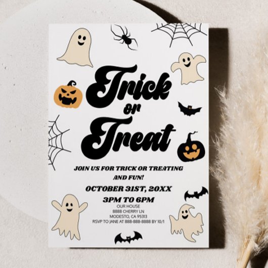 Spooky Ghosts Trick or treat Halloween Party Kaart