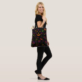 Spooky Glow Happy Jack-O'-lantaarn Tote Bag (Op model)