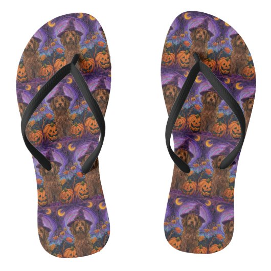 Spooky Goldendoodle Hond Halloween Heksenpompoen Teenslippers (Voetbed)