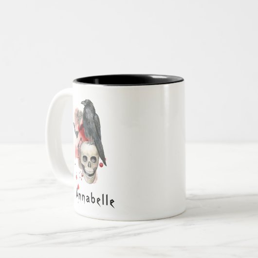 Spooky Gothic Skull en Raven Custom Tweekleurige Koffiemok (Voorkant links)
