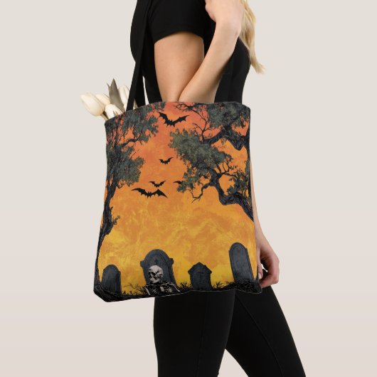 Spooky Graveyard Scene bij Sunset Canvas tas (Dichtbij)