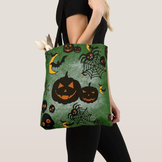 SPOOKY GREEN HALLOWEEN PUMPKINS MOONS BATS TOTE BAG (Dichtbij)