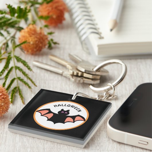 Spooky Halloween Bat op zwart en wit Sleutelhanger (Voorkant Rechts)