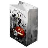 Spooky Halloween Birthday Pumpkin Crow Skull Medium Cadeauzakje (Voorkant Gekanteld)