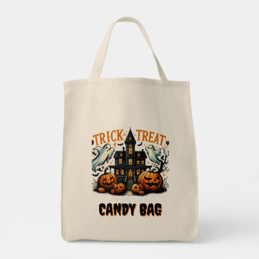 Spooky Halloween huis met pompoenen in de schemeri Tote Bag (Achterkant)