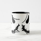 Spooky Halloween jack-o-lantaarn pompoen gezicht Tweekleurige Koffiemok (Center)