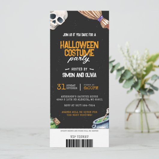Spooky Halloween Kostuum Party Ticket Kaart (Staand voorkant)