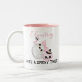 Spooky Halloween leraar Tweekleurige Koffiemok (Links)