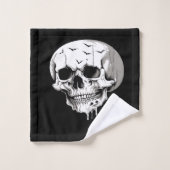 Spooky Halloween Melting Cranium With Bat Imagery  Bad Handdoek (Wasdoekje)