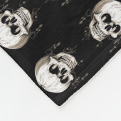 Spooky Halloween Melting Cranium With Bat Imagery  Fleece Deken (Hoek)