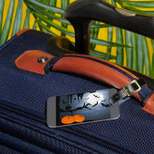 Spooky Halloween Night Scene Bagagelabel