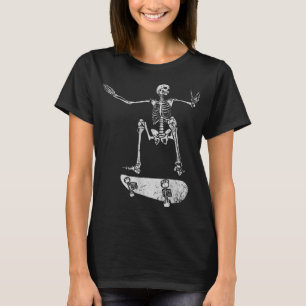 Spooky Halloween party - Skateboardskeleton co T-shirt