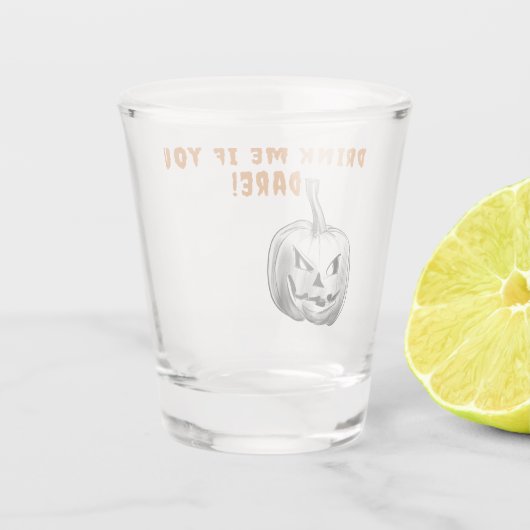 Spooky Halloween pompoen Drink me als je durft Shot Glas (Achterkant)