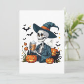 Spooky Halloween Skeleton Sippin Pumpkin Spice Bedankkaart (Staand voorkant)