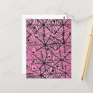 Spooky Halloween Spider Webs op Roze Briefkaart