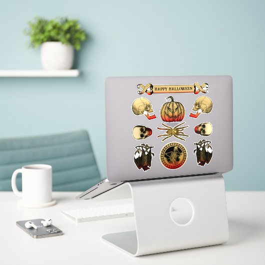 Spooky Halloween Stickers (Laptop op bureau)