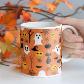 Spooky Halloween symbolen naadloos patroon Mok