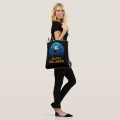 Spooky Halloween Tree Tote Bag (Op model)