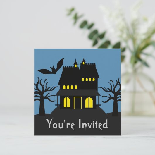 Spooky Haunted House Halloween Invite Kaart (Staand voorkant)