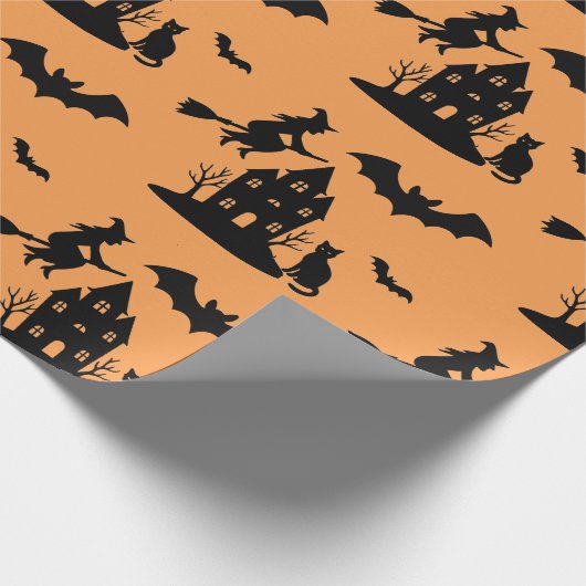 Spooky Haunted House & Witch Silhouette | Cadeaupapier (Hoek)