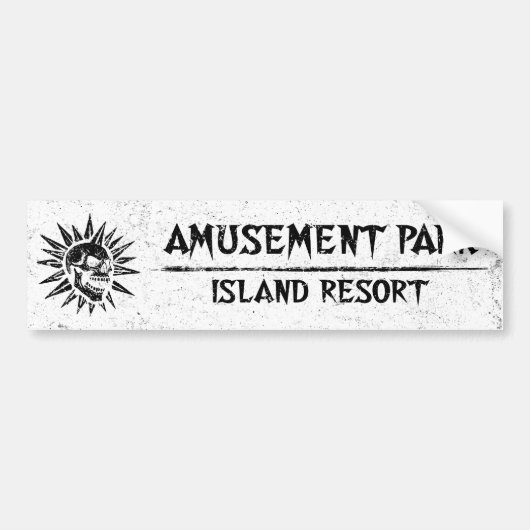 Spooky Island Est 2002 Pretpark Schedel Bumpersticker (Voorkant)
