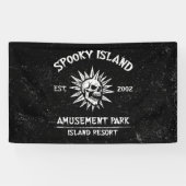 Spooky Island Est 2002 Pretpark Schedel Spandoek (Horizontaal)