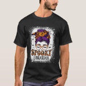Spooky Librarian Teacher Halloween Messy Bun Book T-shirt (Voorkant)