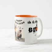 Spooky Mama Boo Oranje Halloween Familiefoto Tweekleurige Koffiemok (Voorkant rechts)